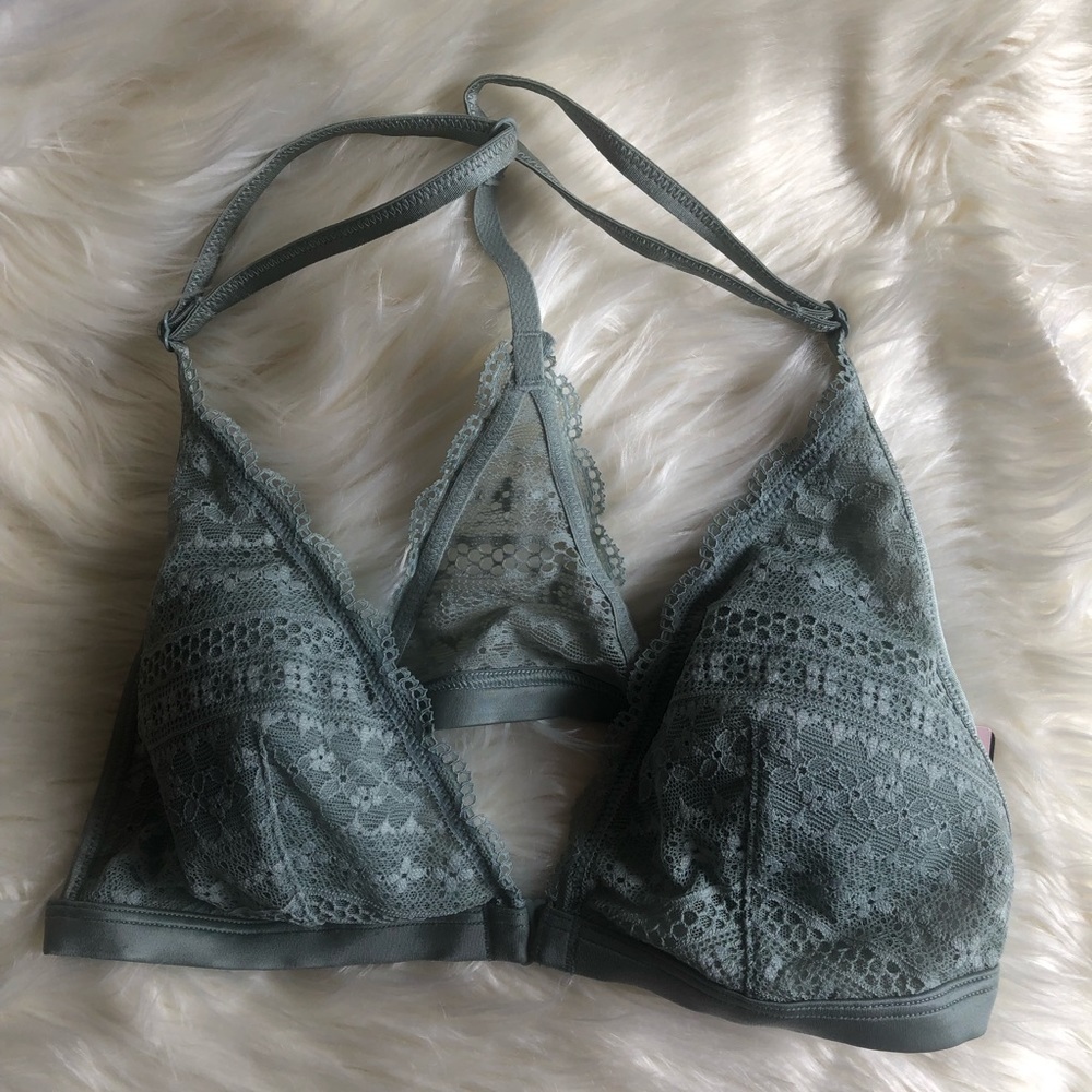 🆕 Victoria’s Secret Lace  Bralette